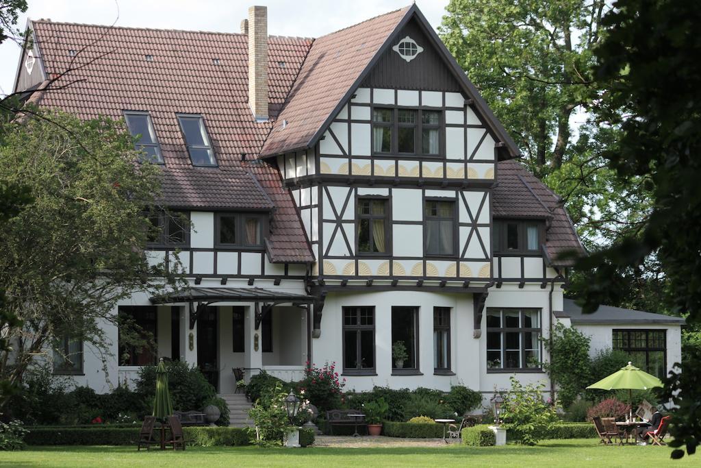 ホテル Gutshaus Kubbelkow ベルゲン・アウフ・リューゲン エクステリア 写真